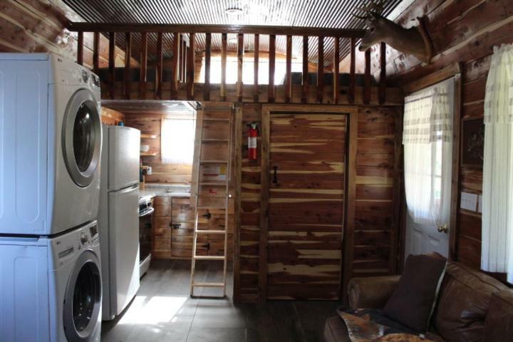 Amish Made Cedar Cabin With A Loft On A Buffalo Farm Close To The Buffalo River Marshall Εξωτερικό φωτογραφία